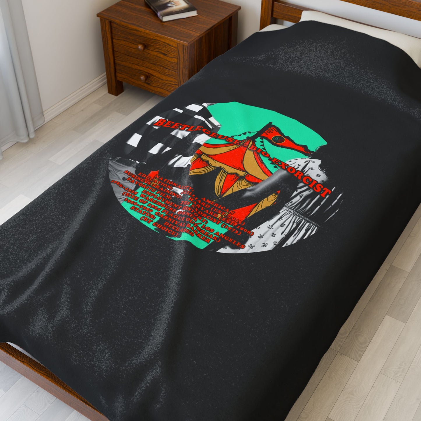 Demonic Resume Cinema Siblings Velveteen Plush Blanket - BLACK - Beetlejuice Beetlejuice Malice for Motherhood